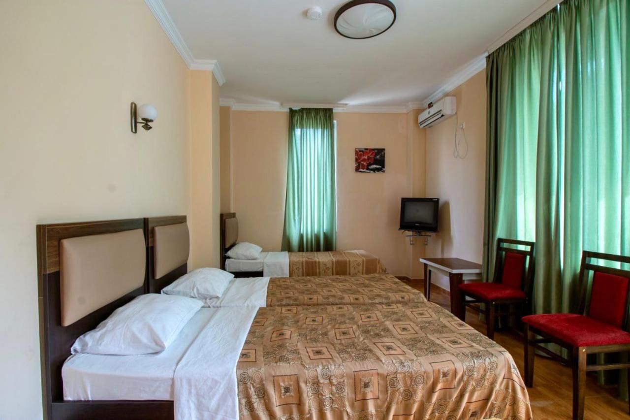 Golden Fleece Hotel Ureki Exterior foto